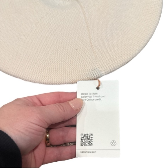 NWT - Quince Mongolian Cashmere Beret - Cream - Picture 3 of 4